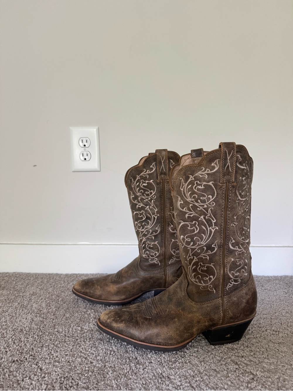Twisted X Brown Embroidered Western Heeled Boots